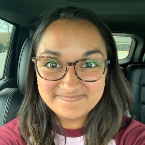 Meet your Posher, Jasmine